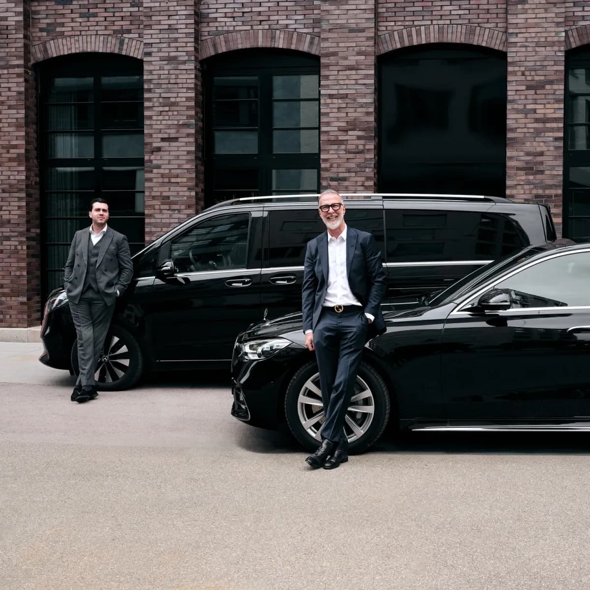 Chauffeur Service München | V-Klasse oder S-Klasse mit persönlichem Fahrer